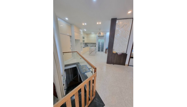 BIỆT THỰ 8 X 20M - KHU VEN SÔNG SG - HBC,THỦ ĐỨC - 3 TẦNG - ĐƯỜNG 10M THÔNG