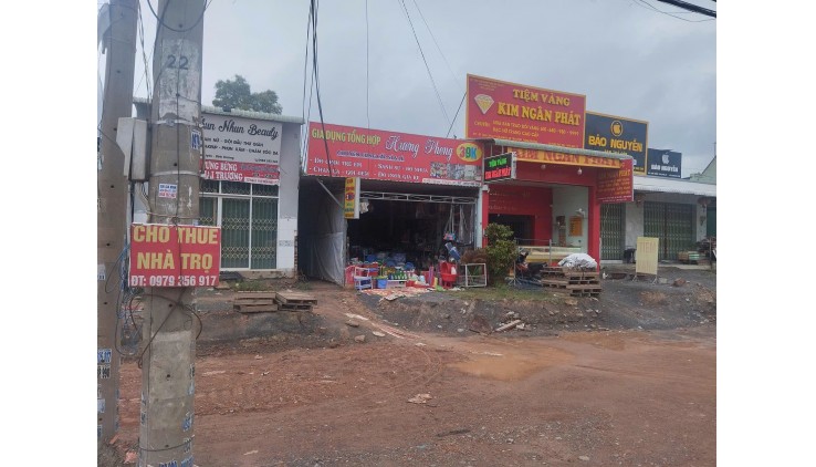 Cho Thuê Kho Bãi Diện Tích Lớn 1.200m2 Tại Đường Nguyễn Văn Linh
