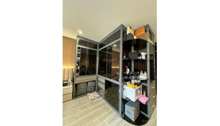 Hẻm xe 7 chỗ - Hoàng Hoa Thám - P. 7 - Bình Thạnh. Ngang to (5x18m) 5 tầng + 8PN. HĐT 39tr/tháng