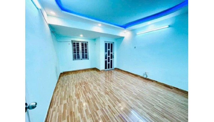 N53 - 4 -  Nhà Bán Ngay XVNT ngay Nguyễn Cửu Vân - 50m2 - Hẻm Thông , GIÁP Q1- 5 tỷ 6
