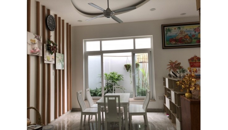 BIỆT THỰ 3 TẦNG 135M2, KHA VẠN CÂN, LINH ĐÔNG THỦ ĐỨC, 14.5Tỷ.