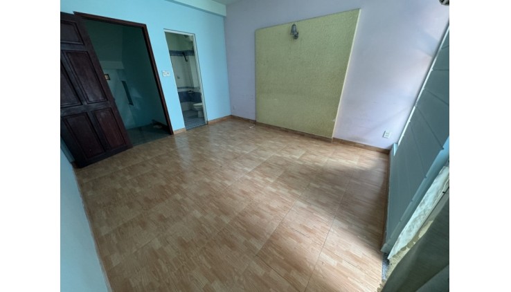 GẤP BÁN NHÀ 4 TẦNG - SỔ VUÔNG VỨC HOÀN CÔNG ĐẦY ĐỦ - CHỈ 4.9 TỶ