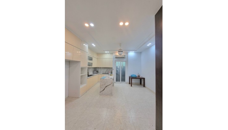 BIỆT THỰ 8 X 20M - KHU VEN SÔNG SG - HBC,THỦ ĐỨC - 3 TẦNG - ĐƯỜNG 10M THÔNG