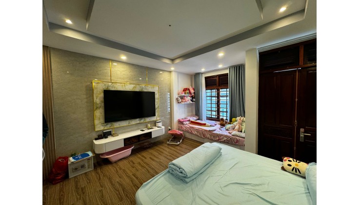 BÁN CĂN 4 TẦNG - LÊ THÁNH TÔN - KHU PHỐ NHẬT - PHƯỜNG BẾN NGHÉ