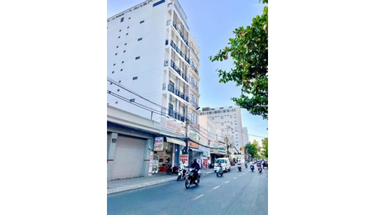 Cần bán căn hộ dịch vụ tại Quận 7, Đường Lâm Văn Bền, 77 phòng full nội thất, HDT 450 tr/th