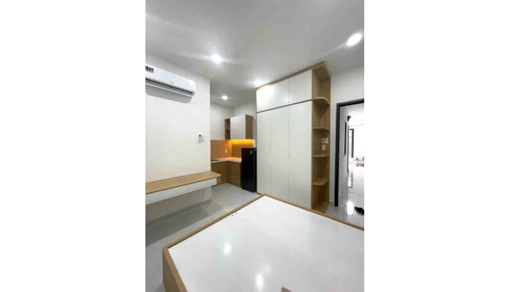 Ngộp Bank Giảm Sốc 1.1 Tỷ Bán nhà HẺM XE HƠI 4.8X17M 5 TẦNG cho thuê 40tr.th ChỉHơn 8 Tỷ Hoàng Diệu 2 Gần ĐH Ngân Hàng