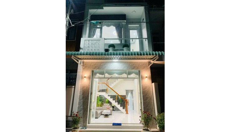 Nhà mới đẹp , full nội thất , gần ngay khu công nghiệp cầu tràm mua là ở ngay !