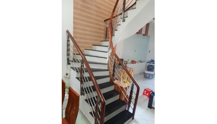 Bán nhà Nguyễn Xiển Trường Thạnh Quận 9 ,HXH, 54m2*3 tầng, Gía chỉ 4.4 tỷ TL