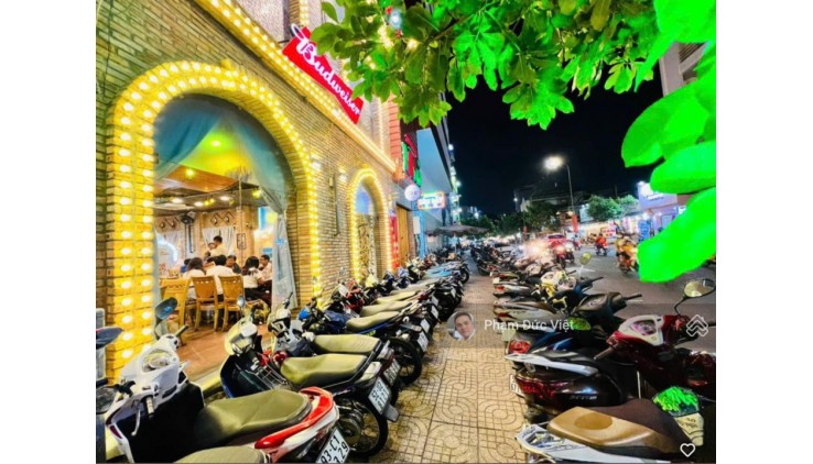 Vị trí đẹp 142 Tân Sơn Nhì Q.Tân Phú 12 x 26m - 305m2 - HĐT: 195 triệu - tháng giá: 69 tỷ