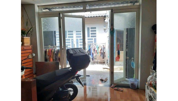 NHÀ CẤP 4 - XÔ VIẾT NGHỆ TĨNH - 42.1M2 - SỔ NỞ HẬU NHẸ - GẦN NGÃ TƯ HÀNG XANH - CHỈ 4.xTỶ.