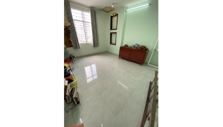 Nhà sổ riêng, hẻm xe hơi quay đầu, kho C, Thị Trấn Nhà Bè, 55m2 chỉ 3.15 tỉ