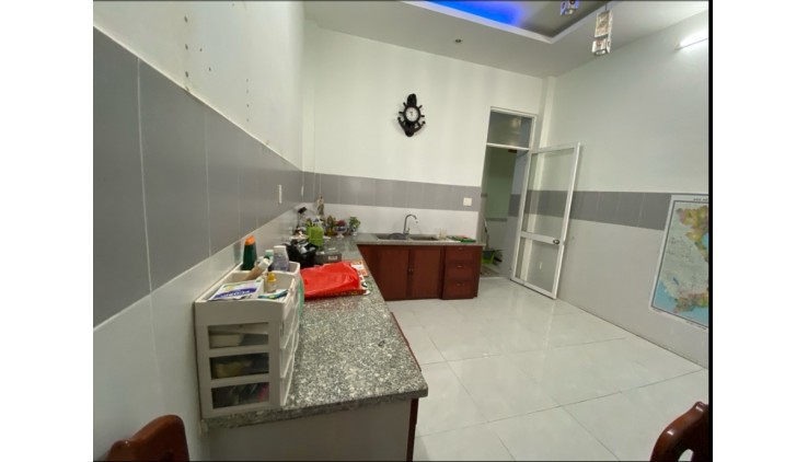 Nhà sổ riêng, hẻm xe hơi quay đầu, kho C, Thị Trấn Nhà Bè, 55m2 chỉ 3.15 tỉ