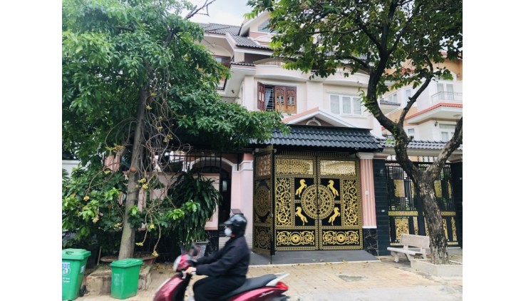 BIỆT THỰ 3 TẦNG 178M2, PHƯỚC LONG B, THỦ ĐỨC, 24.5Tỷ.