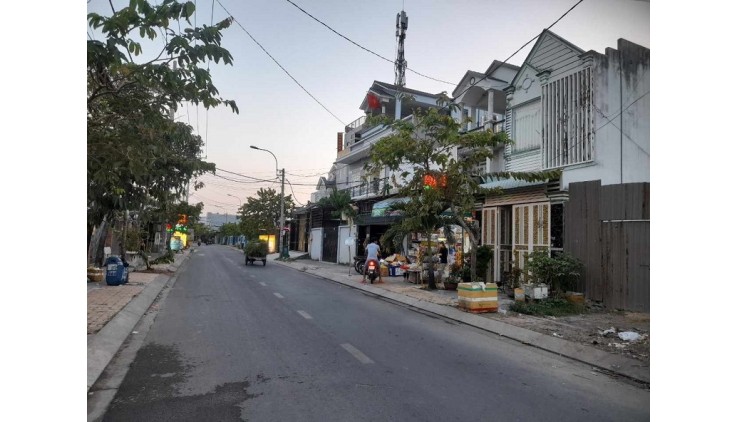 Bán đất Ful thổ cư 2 mặt tiền Thới Tam Thôn 9, Hóc Môn, 673m2, ngang 9,5m.