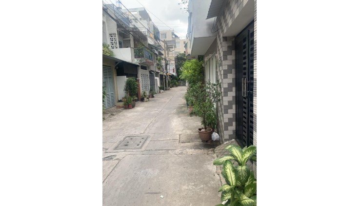 **Bán nhà  HXH 1025/21 Cách Mạng Tháng 8** phường 5 Tân Bình ; khu Cư Xá Tự Do