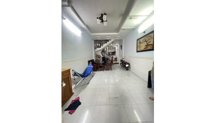 Bán nhà Khu Tân Quý - Hẻm xe hơi vào nhà - (4.2x16)m - 2 Tầng