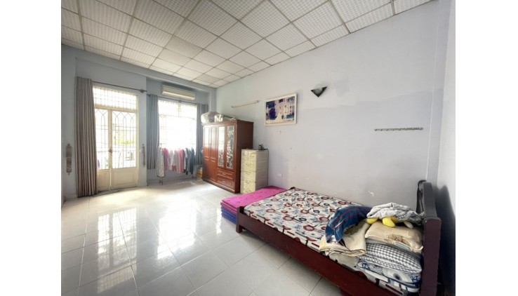 Bán nhà Khu Tân Quý - Hẻm xe hơi vào nhà - (4.2x16)m - 2 Tầng