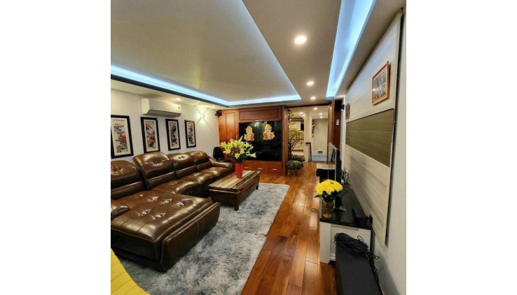 **Bán nhà phường 7 Tân Bình, góc 2 mặt tiền Chử Đồng Tử (6,5*20) 2 lầu