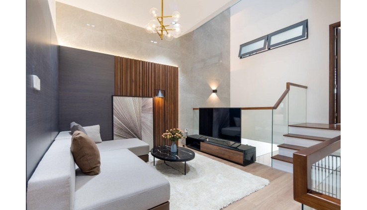 *Bán nhà mặt tiền Lạc Long Quân, ngay cây xăng (150tr/m2) chợ Tân Bình