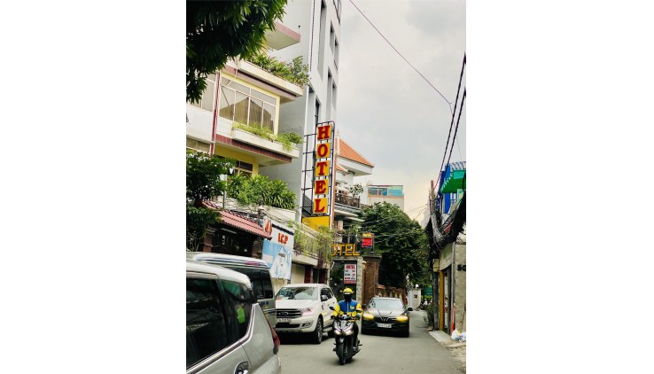 **Bán nhà mặt tiền phường 4 Tân Bình; trục Trường Sơn (8*30) 140 tr/m2