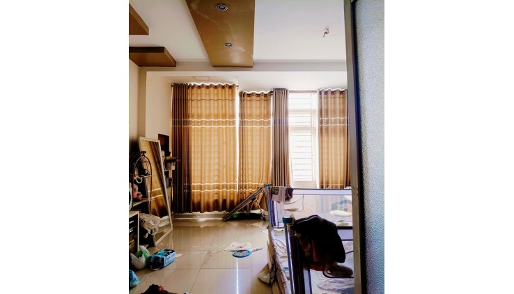Bán nhà mặt tiền KD đối diện CC Drem Home 2, Phuòng 14, Gò Vấp,60m2, 4 tầng