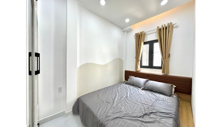 Bán nhà MT KD Cao Thắng, P17, Phú Nhuận, 28m2, 2 tầng, nhỉnh 5 tỷ, Ful nội thất