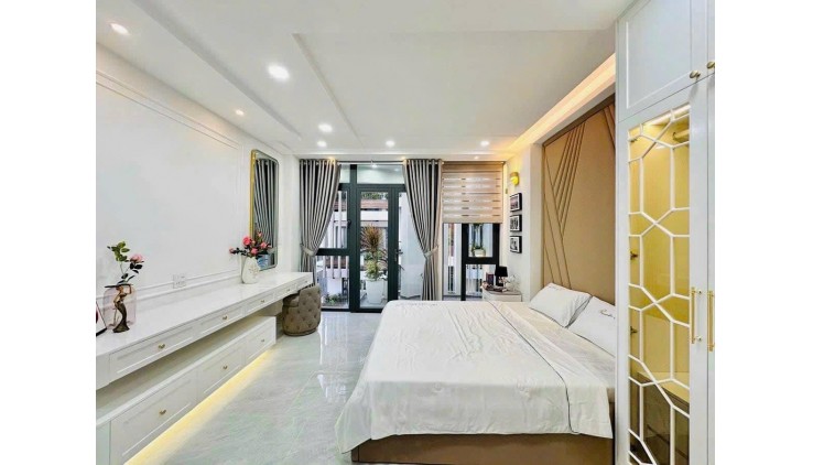 ***Bán nhà phường 4 Tân Bình, mặt tiền Hiệp Nhất (5,5*25) 125 triệu/m2
