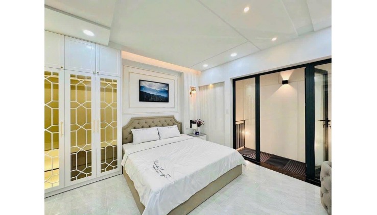 ***Bán nhà phường 4 Tân Bình, mặt tiền Hiệp Nhất (5,5*25) 125 triệu/m2