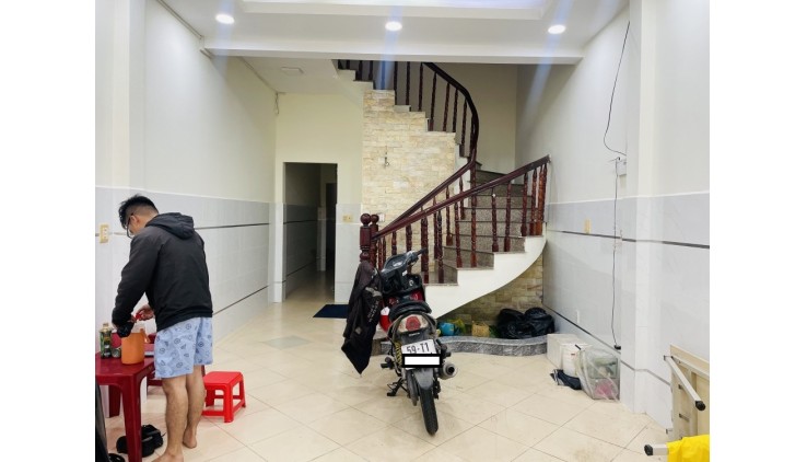 Bán nhà Thoại Ngọc Hầu - Hẻm xe tải 8m - (4x16.5)m - Đúc 2 lầu