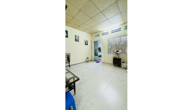 Bán nhà mặt tiền Phong Phú, phường 11, Quận 8, 68m2 chỉ 8.5 tỷ