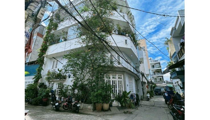 Ngộp bank, giảm Shock 2 tỷ, Bán nhà HXH Tân Phú giáp Bình 5 tầng giá chỉ 6tỷ