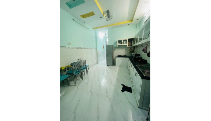 Bán nhà HXH Lê Trọng Tấn tiếp giáp TKTQ- 59m- 2 tầng 3PN giá chỉ 5 tỷ