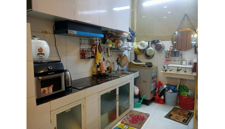 Bán Nhà Mới 3 Tầng, Nội Thất, Liên Khu 10-11, Bình Trị Đông, Bình Tân, 26m2, Chỉ Hơn 2 Tỷ