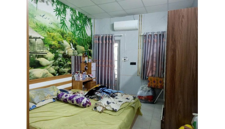 Bán Nhà Mới 3 Tầng, Nội Thất, Liên Khu 10-11, Bình Trị Đông, Bình Tân, 26m2, Chỉ Hơn 2 Tỷ