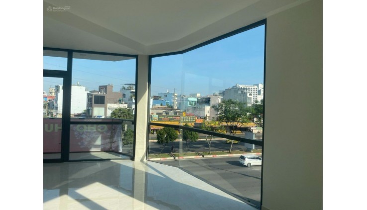 Hot! Bán nhà Trần Kế Xương DT: 20x18 (360m2) - 5T + ST + sân ô tô - giá 30 tỷ - HĐT 134 triệu/tháng