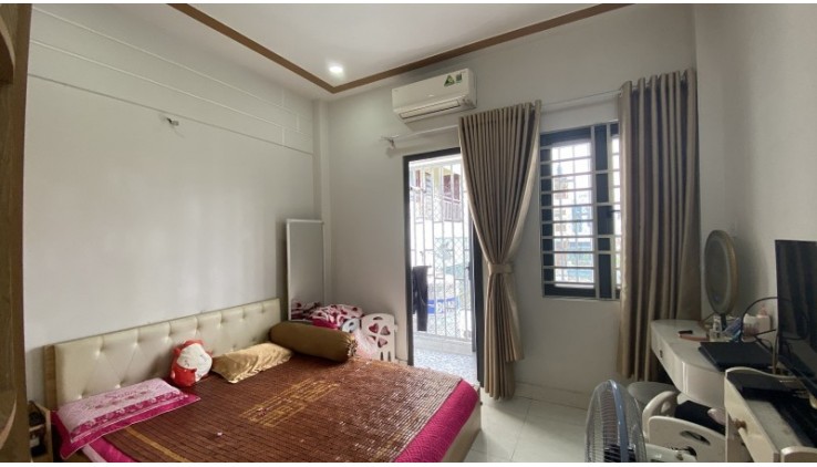 BÁN NHÀ MẶT TIỀN ĐƯỜNG QUẬN 12, TRUNG MỸ TÂY, 4x18,5, 4 TẦNG, BTCT CHỦ XÂY TÂM HUYẾT, 5PN, 6WC, CHỈ 6,3 TỶ