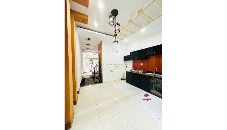 LÊ VĂN QUỚI - 3 TẦNG - 4*15M - ĐƯỜNG 10M THÔNG - GẦN NGÃ TƯ BỐN XÃ - CHỈ NHỈNH 6T