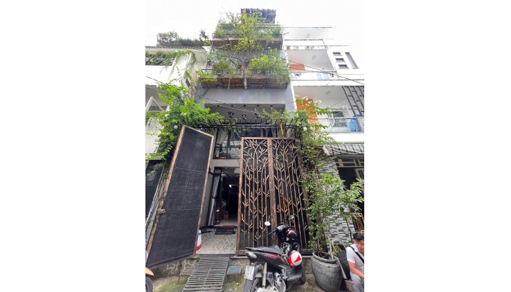 Bán nhà hẻm xe hơi đường Lạc Long Quân (Đặc biệt nhà ngang 4,55m , tường riêng), Giá là 12 tỷ