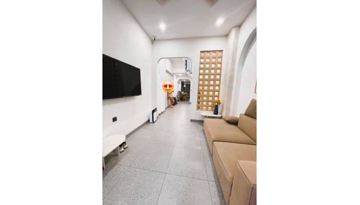 NHÀ ĐẸP PHẠM VĂN BẠCH P15 TÂN BÌNH, 52 M2 3 TẦNG, CHỈ 5.2 TỶ TL