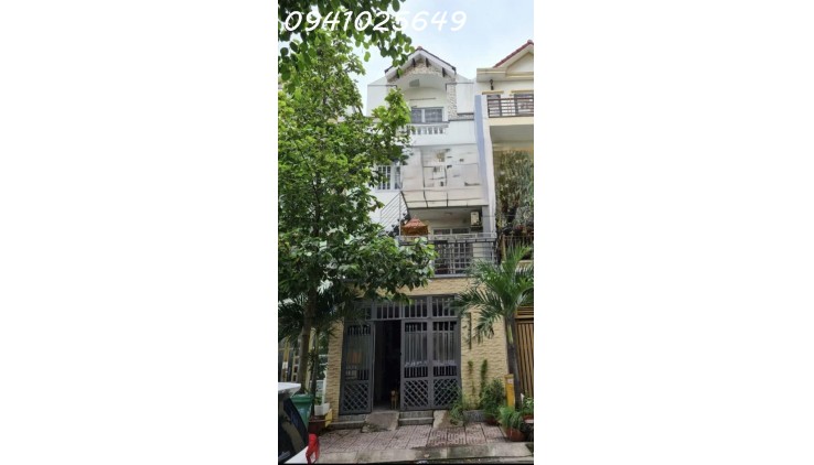 Bán nhà cấp 4 DT 254m2 hẻm đường số 4, phường Trường Thọ, Quận Thủ Đức, 7.3 tỷ