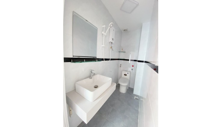 CĂN GÓC 2 MẶT TIÊN- VIP CMT8 - CV LÊ THỊ RIÊNG- HẺM THÔNG, 2 XE HƠI- 5.8 TỶ