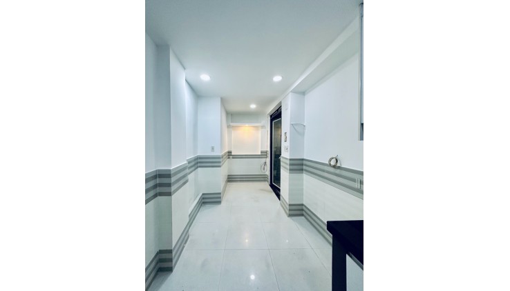 NHÀ MỚI TRUNG TÂM QUẬN 10 - CÁCH HẺM XE HƠI 1 CĂN NHÀ. HẺM 463 CỰC HOT ĐƯỜNG CMT8 P13