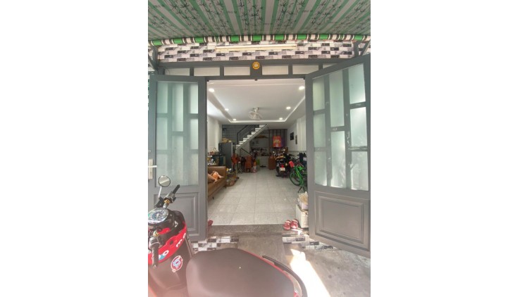 Bán nhà MT đường T8, Tây Thạnh, Tân Phú, DT 32m2 (4 x 8) x 2 tầng, Chỉ 3.7 Tỷ TL