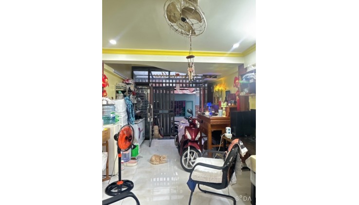 nhà đẹp hẻm xe 3 gác - Cách 5 căn ra hẻm 412 xe hơi đường nhật tảo - 35M2 - 4 TẦNG BTCT -