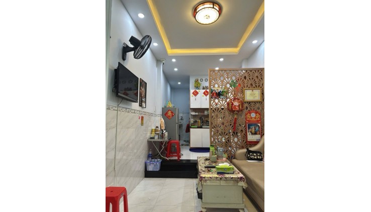HẺM ÔTÔ QUẬN 10 SÁT HÀ ĐÔ, CẠNH MẶT TIỀN, NHÀ MỚI Ở NGAY, 5 TẦNG 3 PHÒNG, HOÀN CÔNG ĐỦ,
