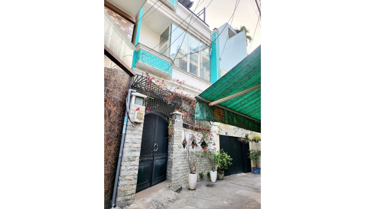 Bán nhà Huỳnh Văn Bánh, P13, Phú Nhuận, 80m2, 2 tầng, chỉ 100tr/m2.