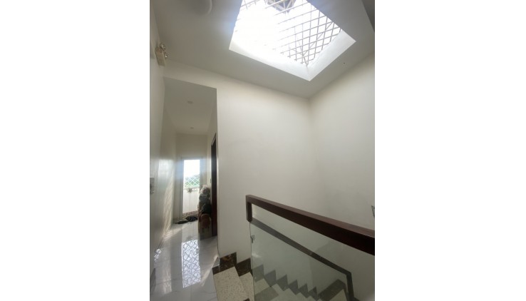 CHỦ ĐỊNH CƯ MỸ, BÁN NHÀ QUẬN 7, LÝ PHỤC MAN, 70M2 – 3 TẦNG – Ô TÔ TRONG NHÀ - KHÔNG QH KHÔNG LG NHỈNH 8 TỶ.
