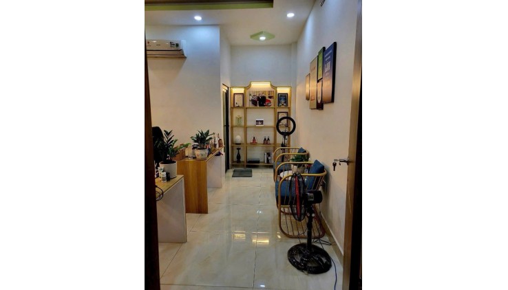 Bán nhà đường Gò Dưa, Tam Bình, Thủ Đức,  Ở liền, 3 tầng full nội thất, giá chỉ 6.4 tỷ TL