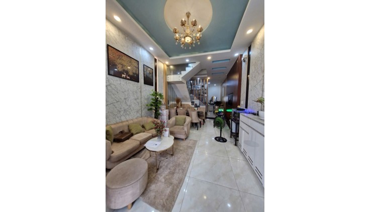 Bán nhà đường Gò Dưa, Tam Bình, Thủ Đức,  Ở liền, 3 tầng full nội thất, giá chỉ 6.4 tỷ TL