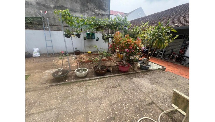 Bán nhà Mặt Tiền Lã Xuân Oai, Tăng Nhơn Phú A Quận 9, MTKD, 258M2, Gía chỉ 15.5 tỷ TL